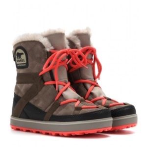 Sorel Glacy Explorer Shortie Boots Waterproof 6
